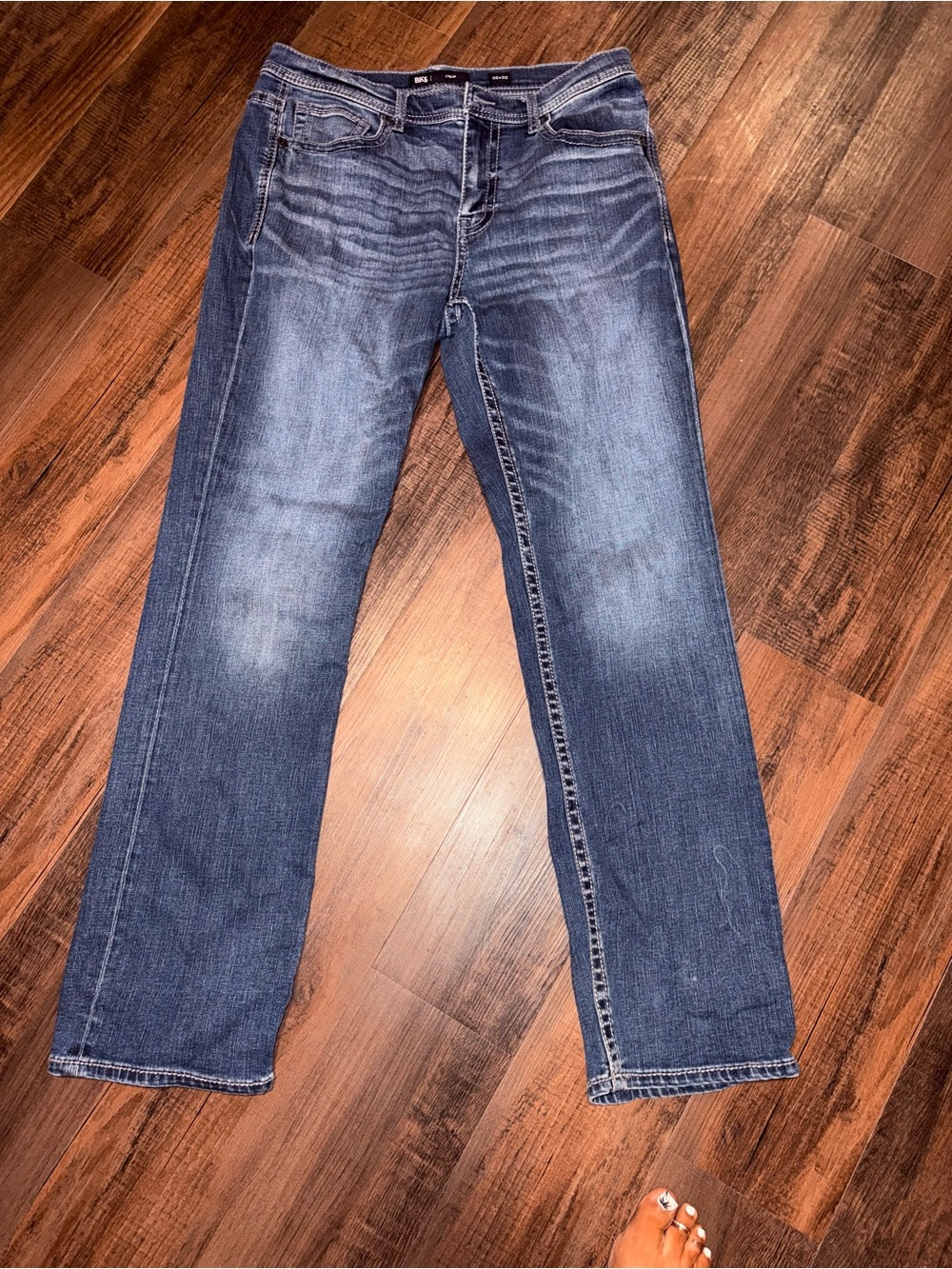 BKE Tyler Men’s Jeans 32x32 Medium Wash Straight Leg Buckle Denim